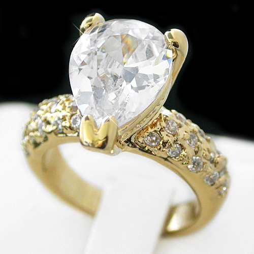 LR-80 9ct Pear Cut 14k GOLD GL Created Diamond Ring